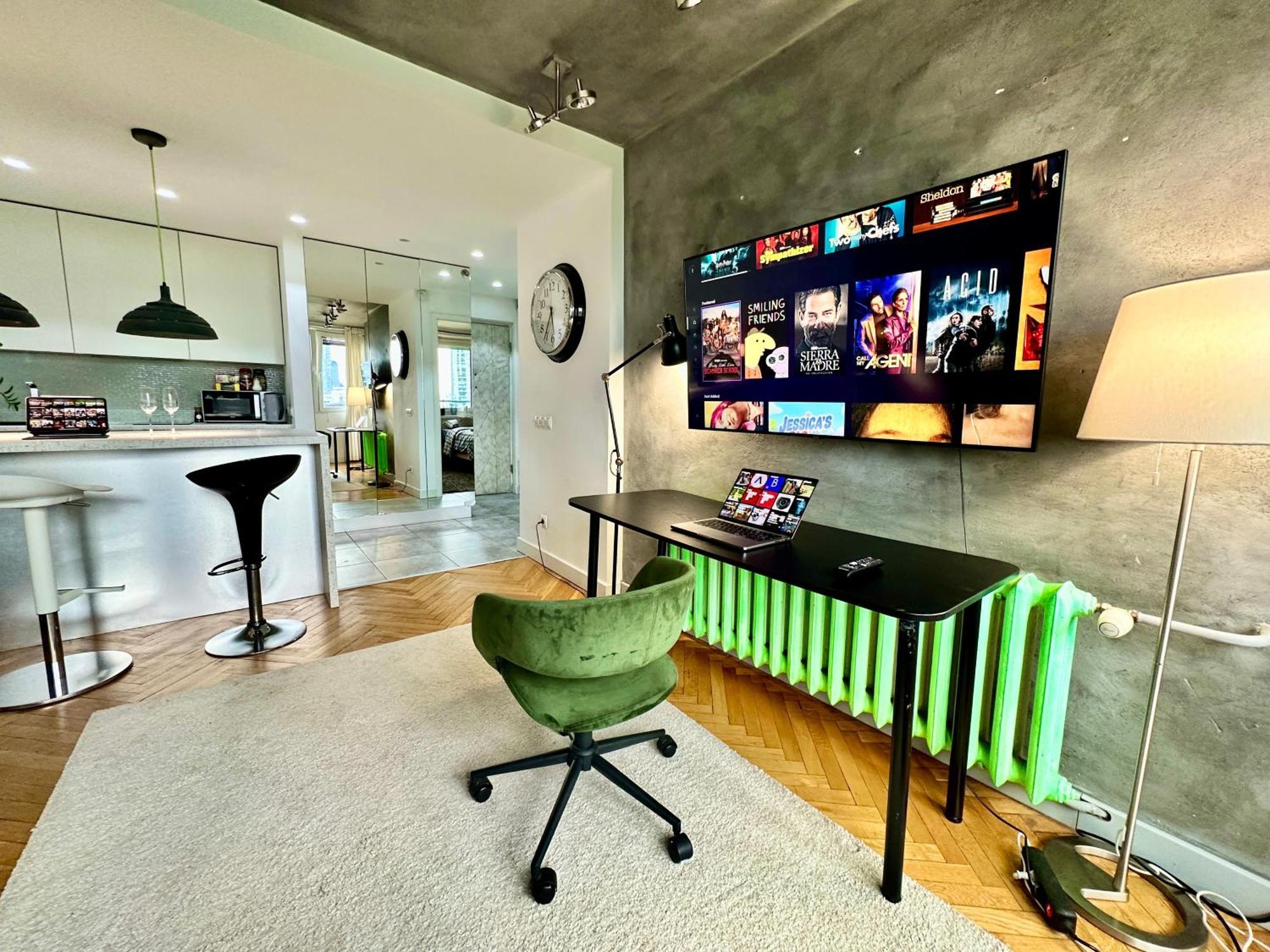 Palace 2 Wifi 600 Mbs 55'Tv Netflix Hbo 2Xmetro Appletv 바르샤바 외부 사진